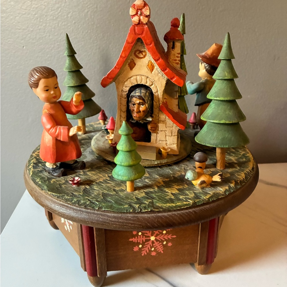 Vintage Thorens Swiss Music Box “Hansel & Gretel & the Witch’s Cottage” Working